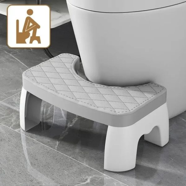 Removable toilet squat stool with a foldable design, ideal for convenient storage and travel.